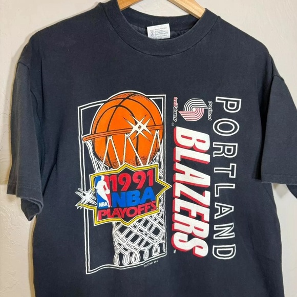 PORTLAND TRAIL BLAZERS VINTAGE TEE SHIRT - Picture 1 of 4